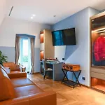 Astoria 4*