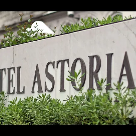 Astoria Hotel 4*