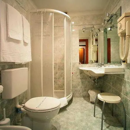 Astoria Szálloda 4*