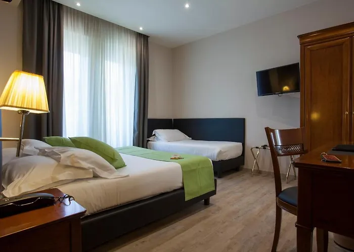 Astoria ראפאלו