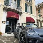 Astoria 4*