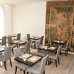Astoria Отель 4*